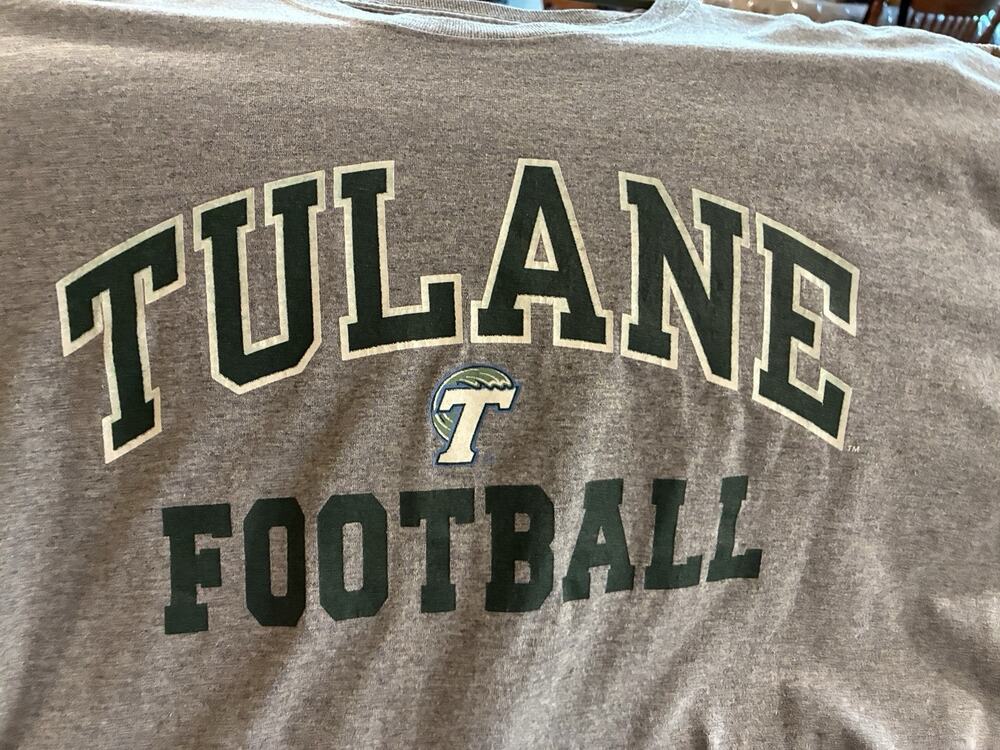 Vintage Graphic T-shirt, Tulane University Football Size large HOM5870
